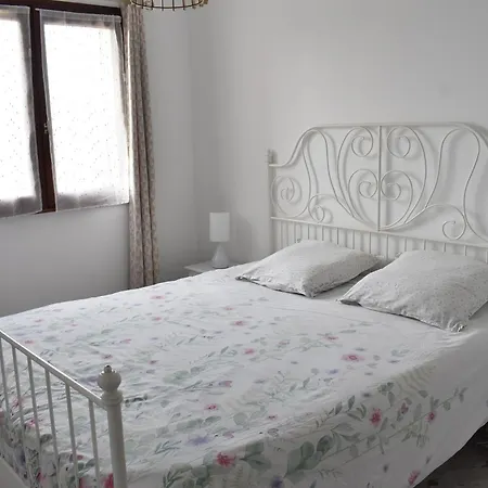 Apartment Chez Stf